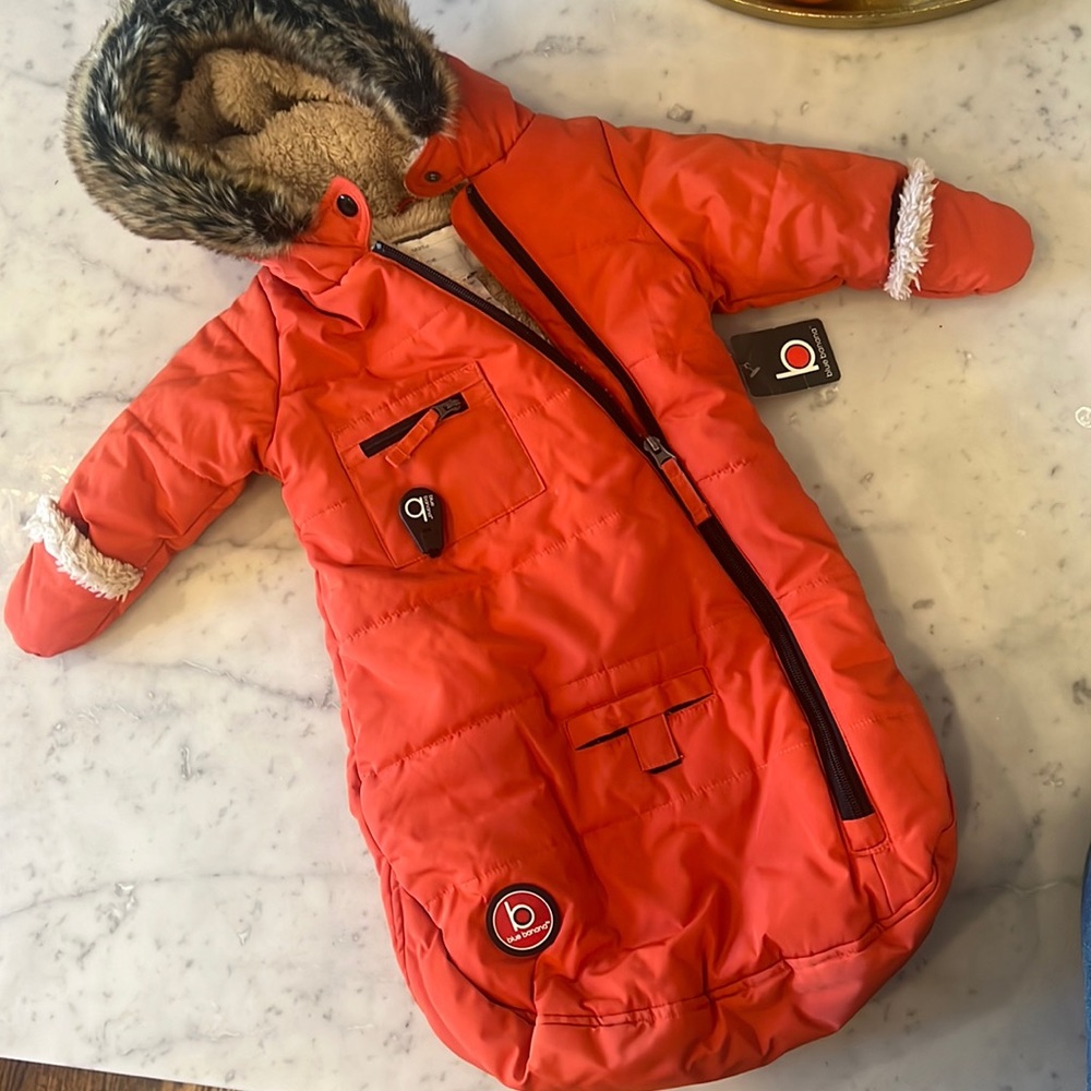 Blue Banana baby bunting snowsuit size 0-3 months, never worn with tags.